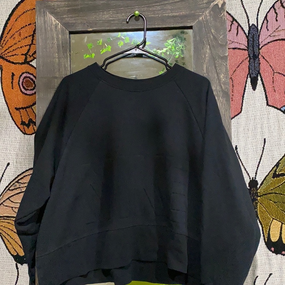 Never worn cropped black Nike flare crewneck